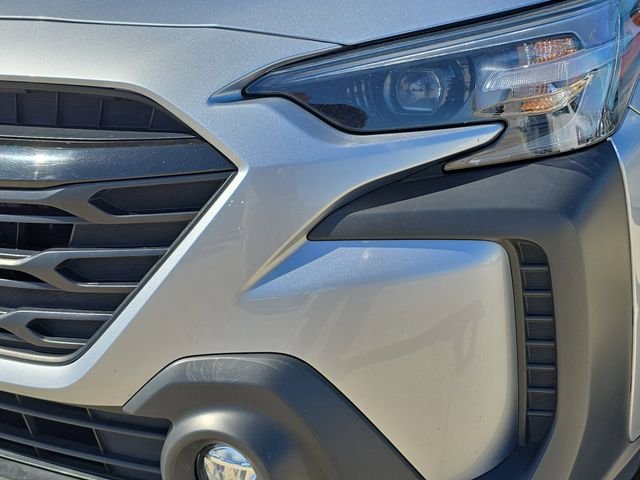 Used 2025 Silver Subaru Onyx Edition image 35