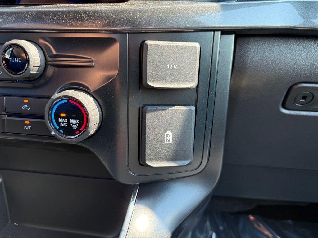 2025 Ford F-150 STX - Photo 29