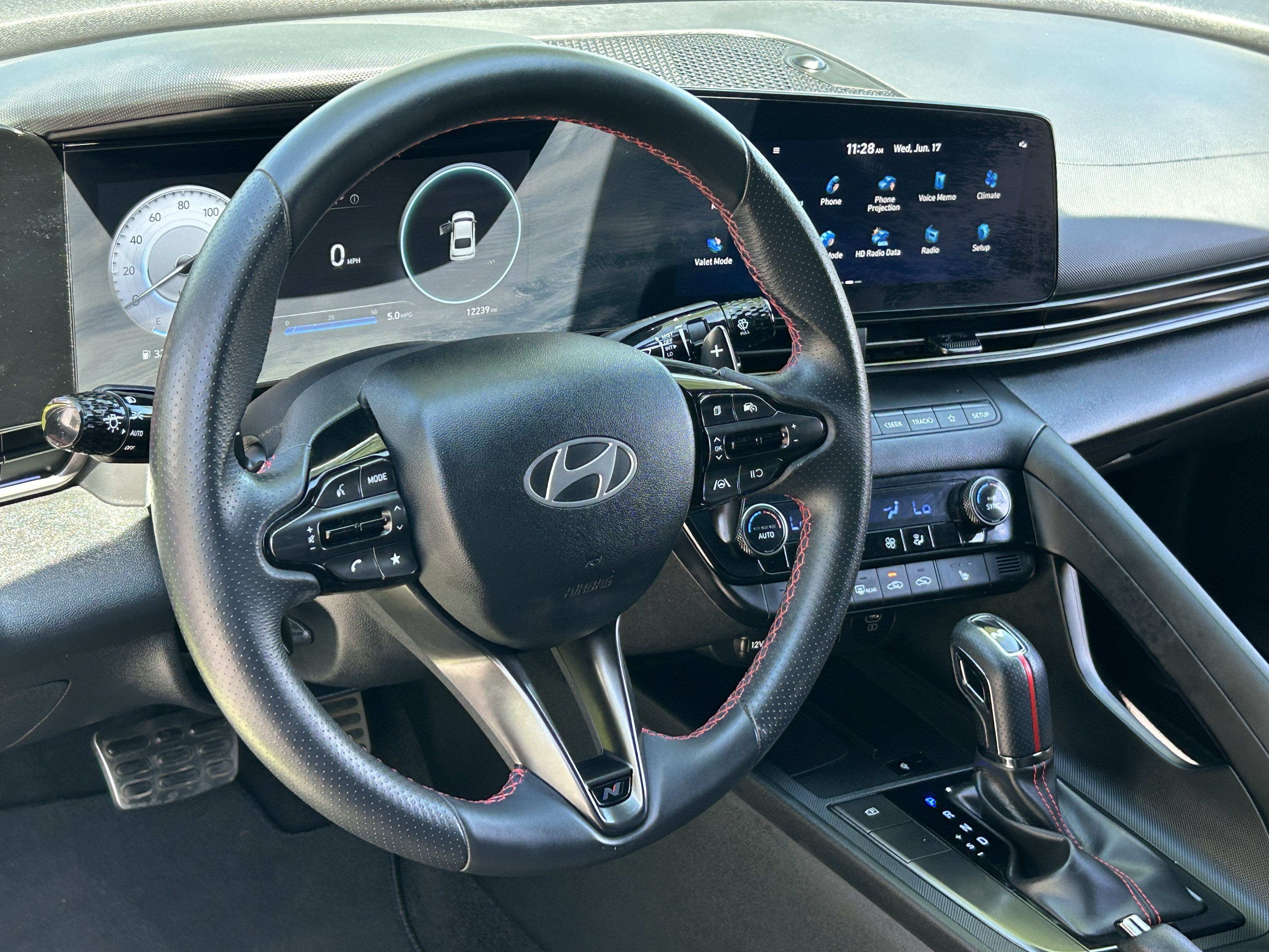 2024 Hyundai Elantra N Line - Photo 25