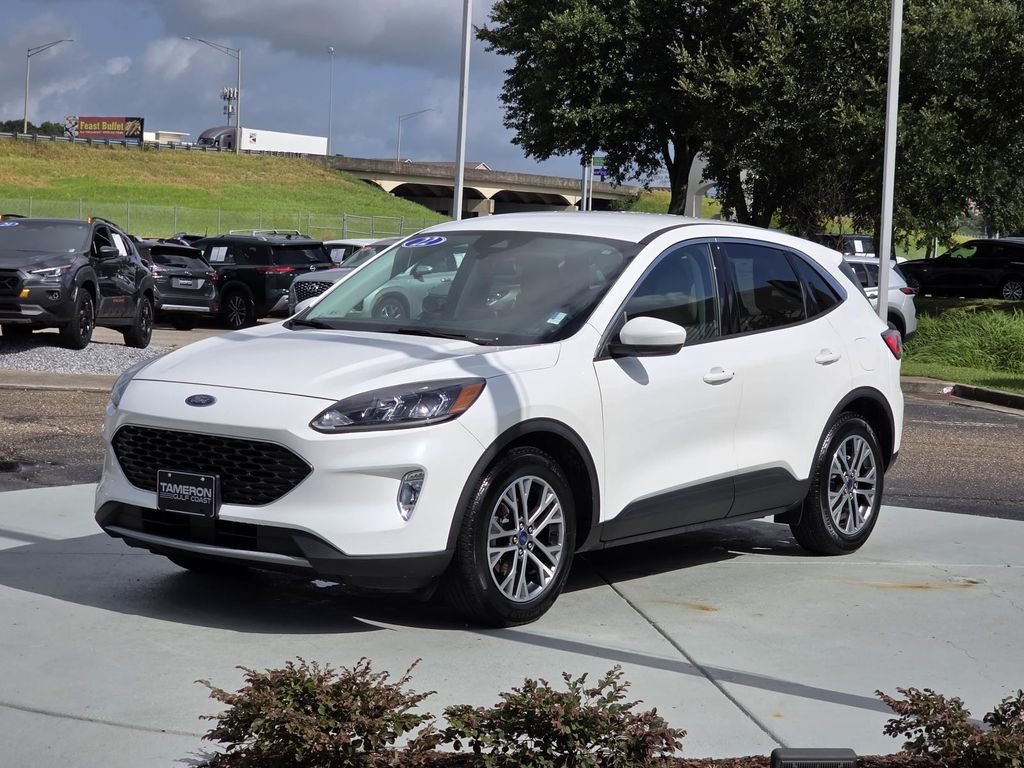 Used 2022 White Ford SEL image 7