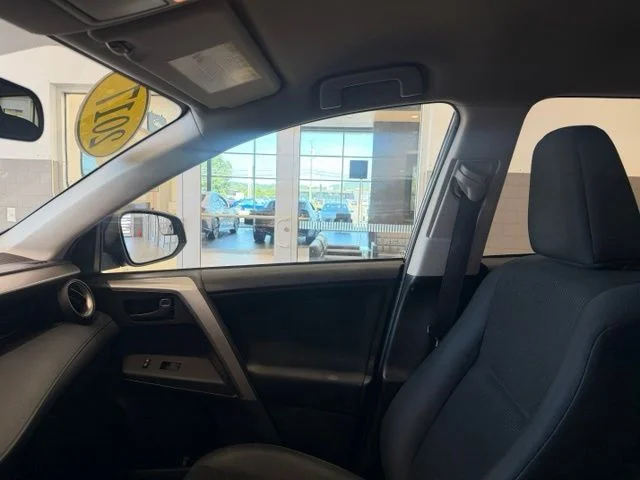 Used 2017 Gray Toyota LE image 11