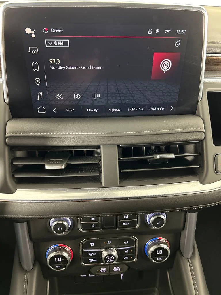 Used 2022 White GMC SLE image 14