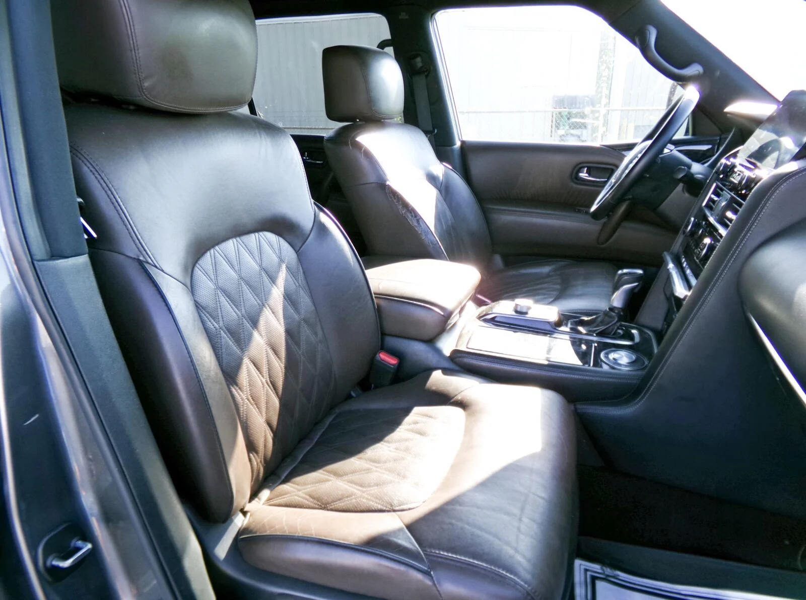 Used 2022 Gun Metallic Nissan Platinum image 17