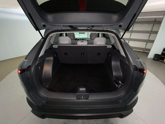 Used 2024 Gray Hyundai SEL image 23