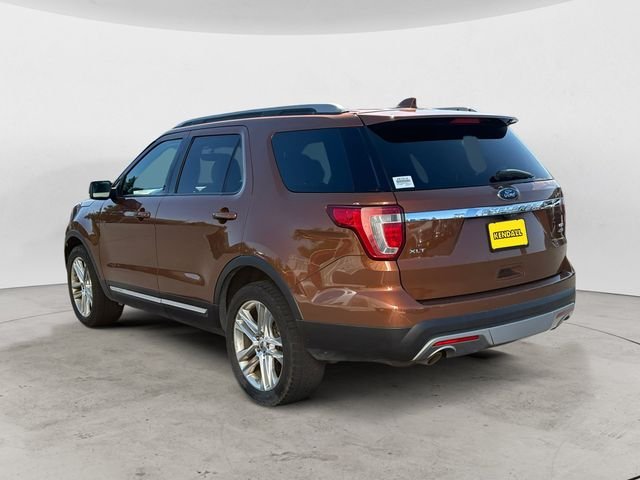 Used 2017  Ford XLT image 7