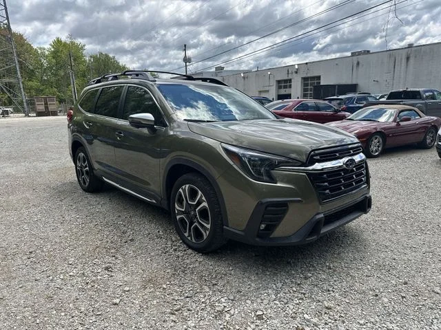 Used 2023 Green Metallic Subaru Limited image 11