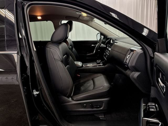 Used 2024 Black Nissan SL image 21