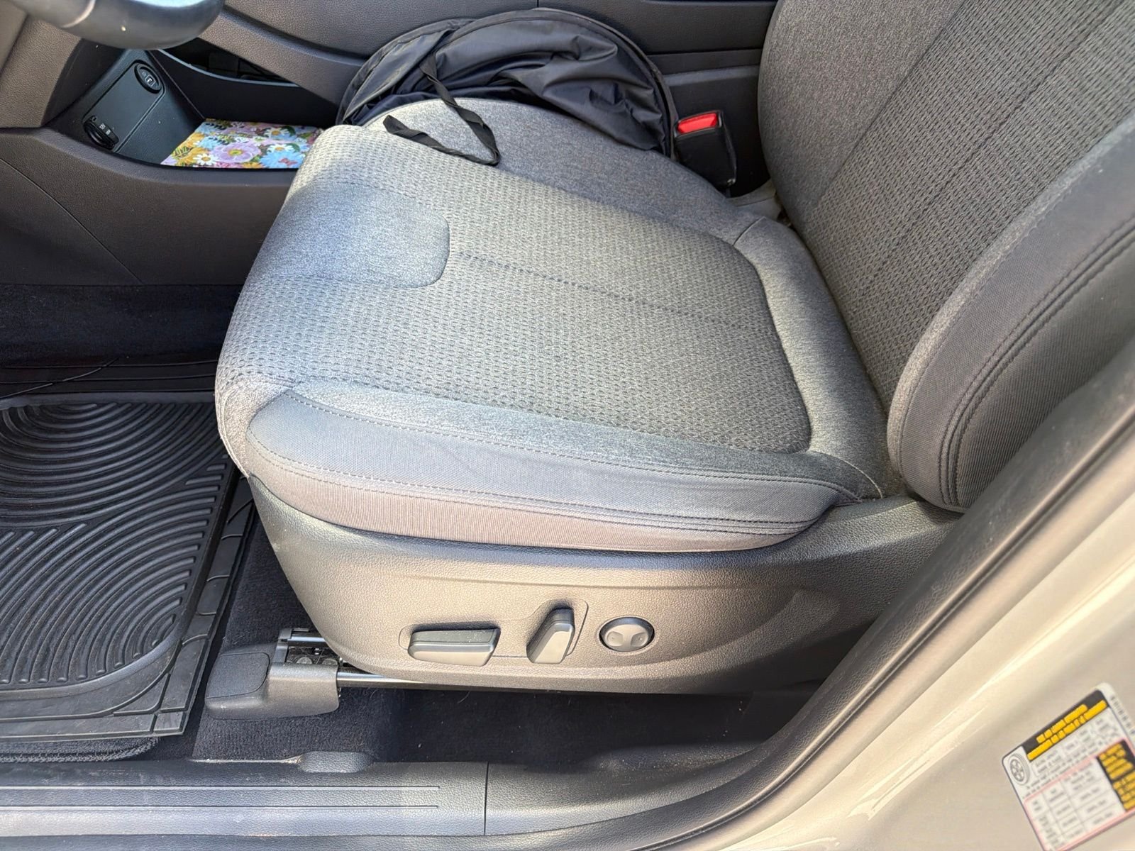 Certified Used 2023 Shimmering Silver Hyundai SEL image 16