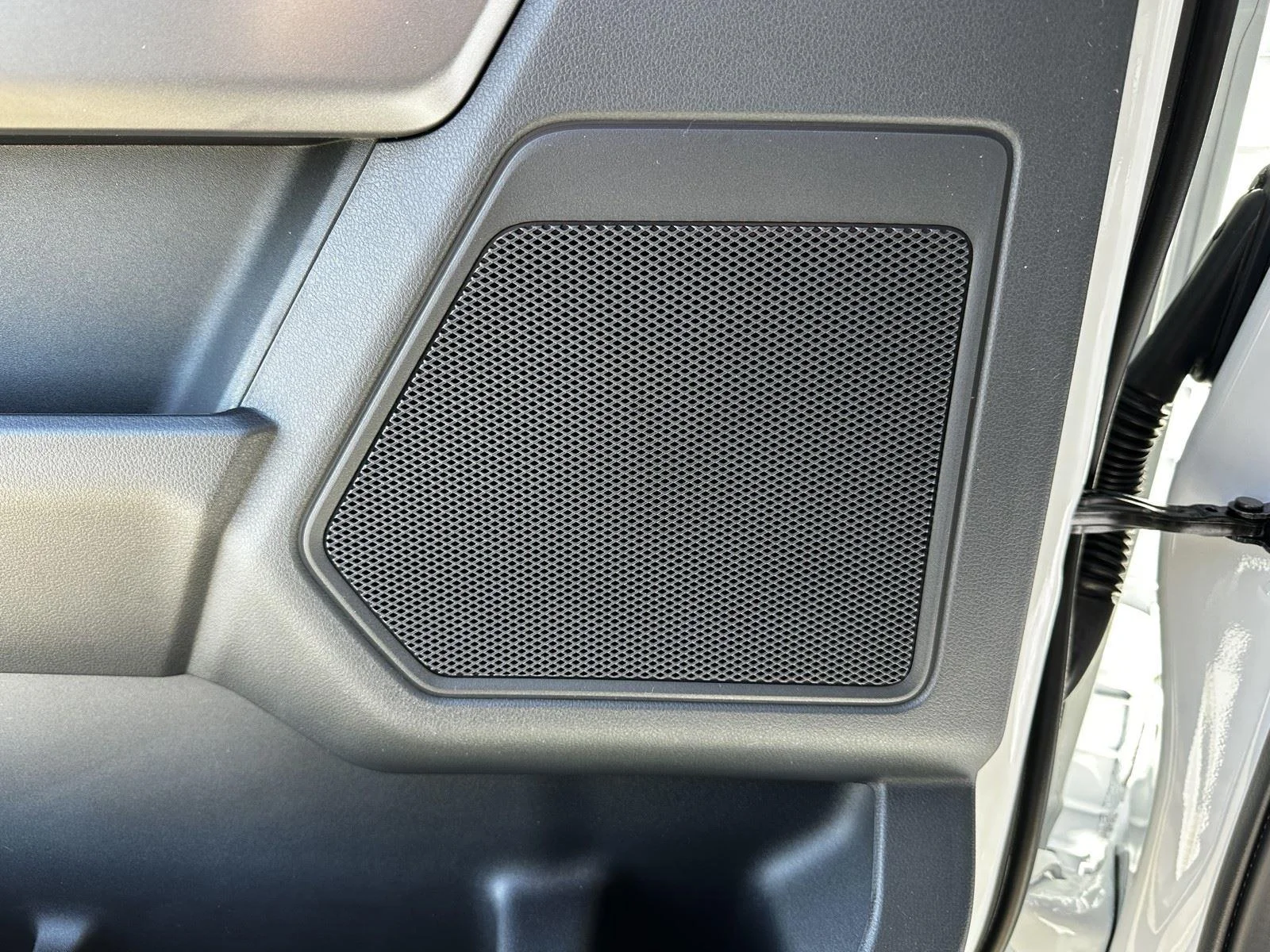 New 2026 Oxford White Ford XLT image 19