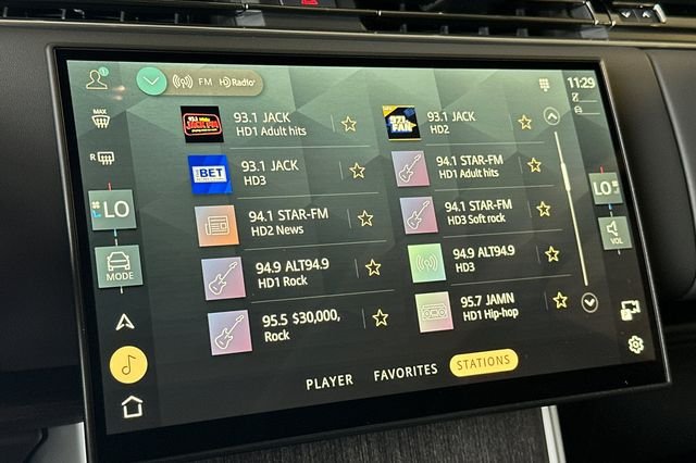 New 2026 Santorini Black Land Rover SE image 16