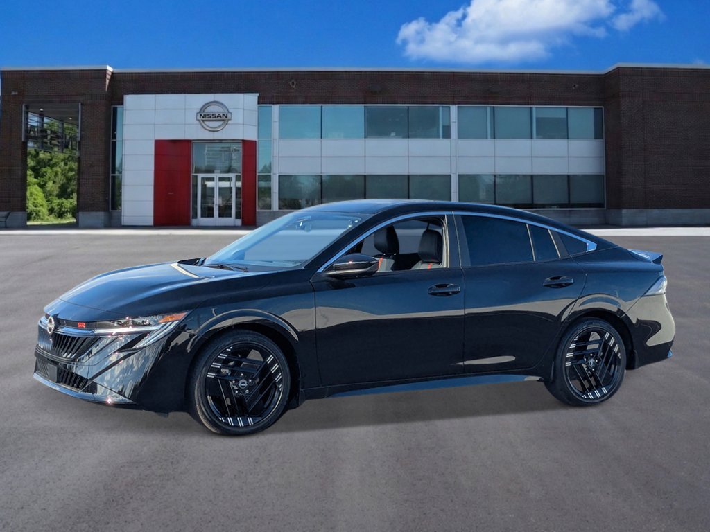 2026 Nissan Sentra SR CVT's photo