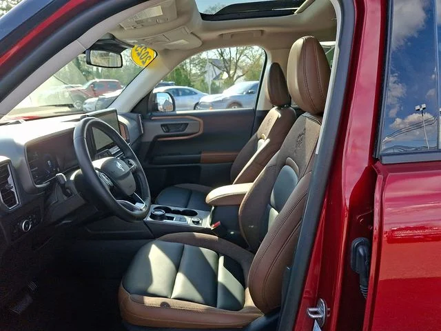 Used 2025 Ruby Red Metallic Tinted Clearcoat Ford Outer Banks image 13