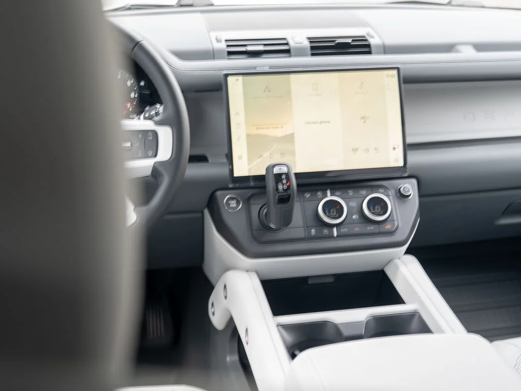 New 2026 White Land Rover S image 20
