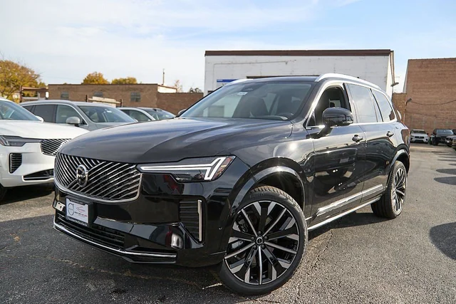 2026 Volvo XC90 Plus
