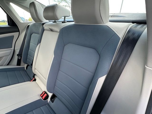 New 2026 Deep Black Pearl Volkswagen 1.5T SE image 29