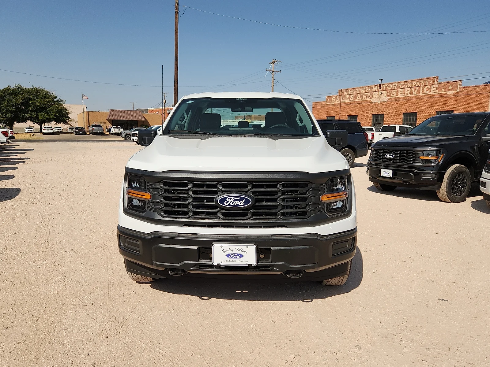 New 2026 Oxford White Ford XL image 2