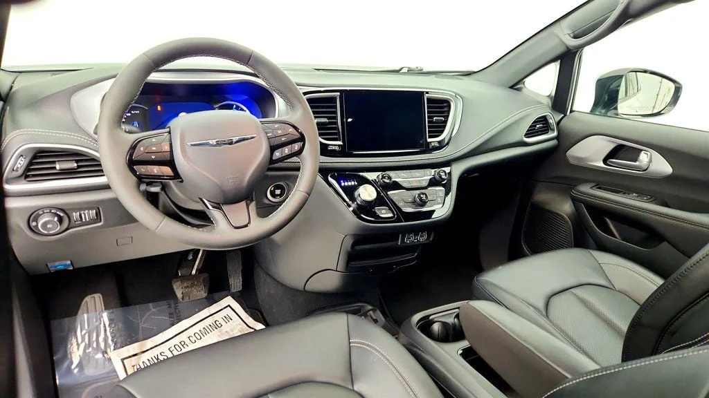 Used 2024 Bright White Clearcoat Chrysler Hybrid S Appearance Pkg image 12