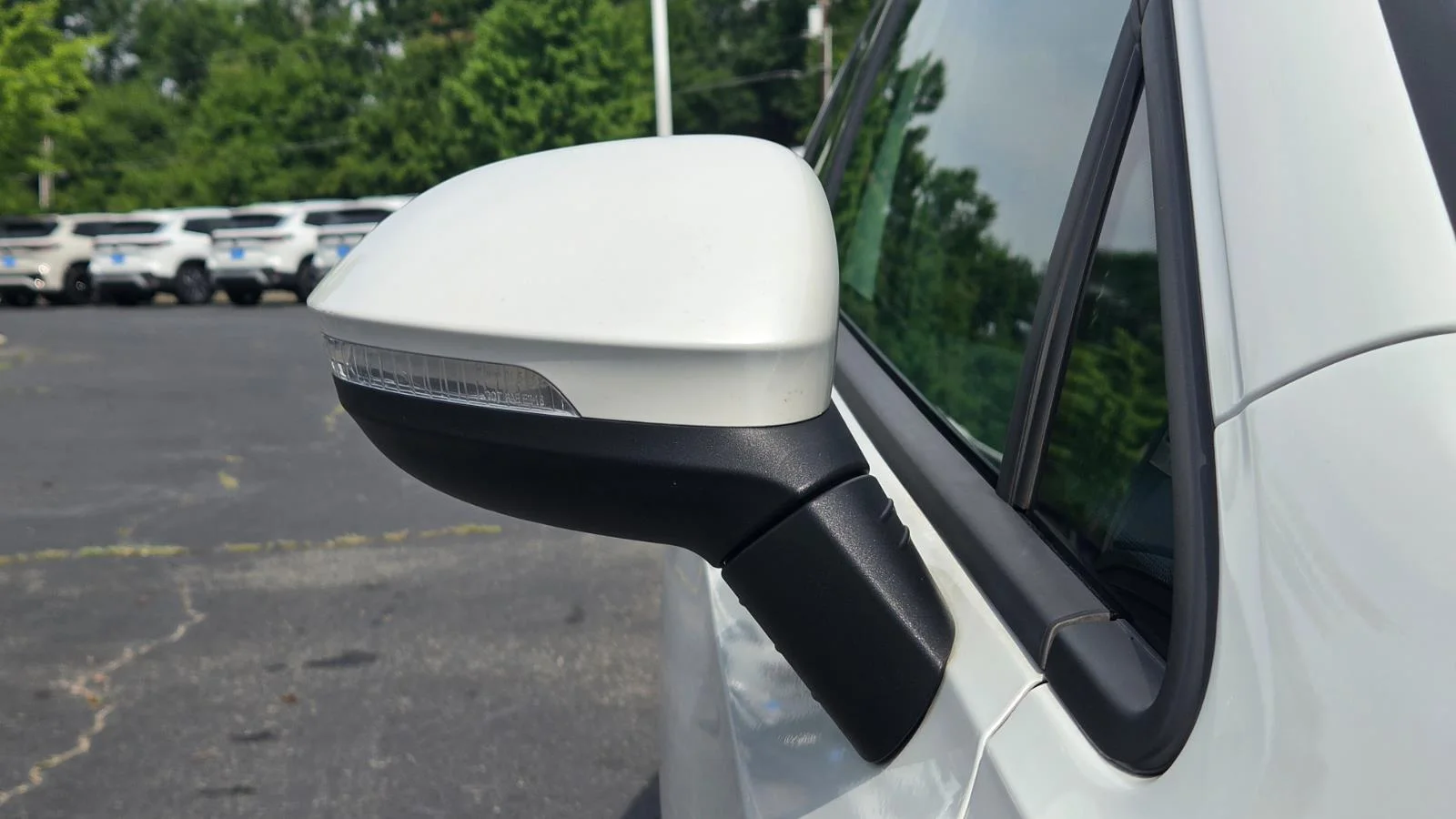 Used 2023 Opal White Pearl Volkswagen Autobahn image 21