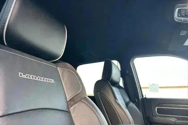 New 2026 Granite Crystal Metallic Clear-Coat Exterior Paint RAM LARAMIE image 16