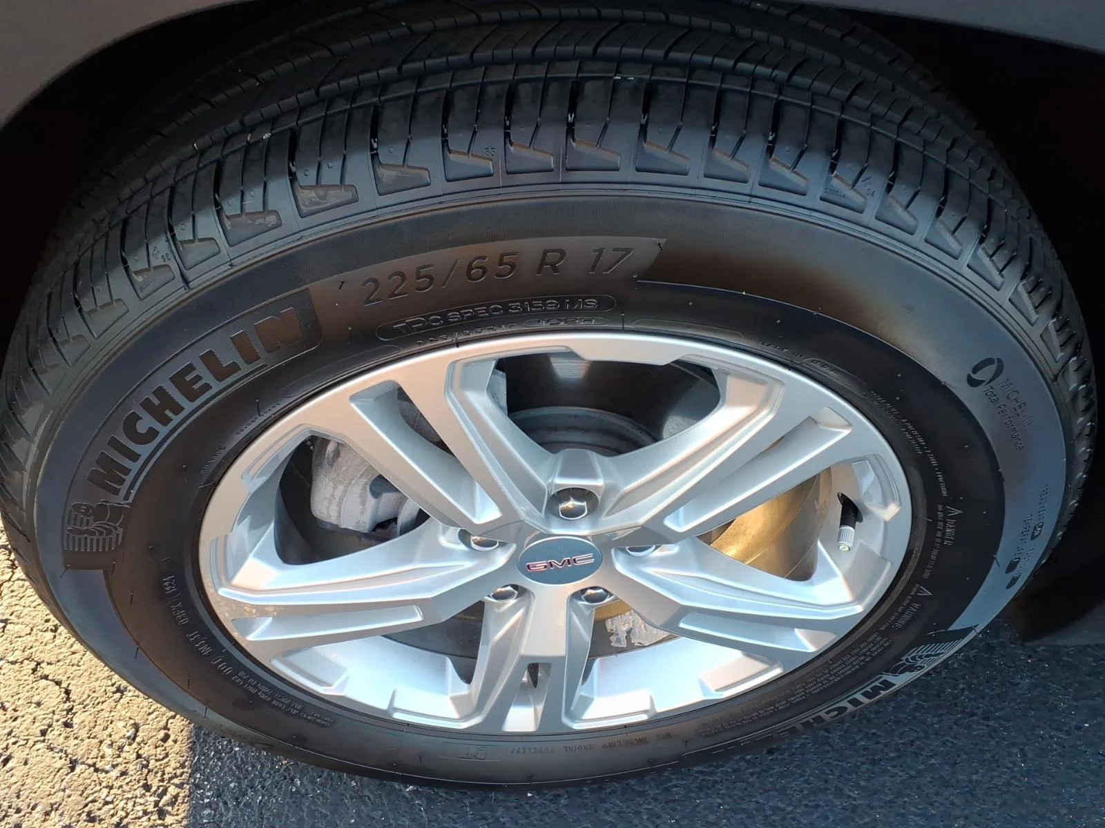 Used 2024 Sterling GMC SLE image 16
