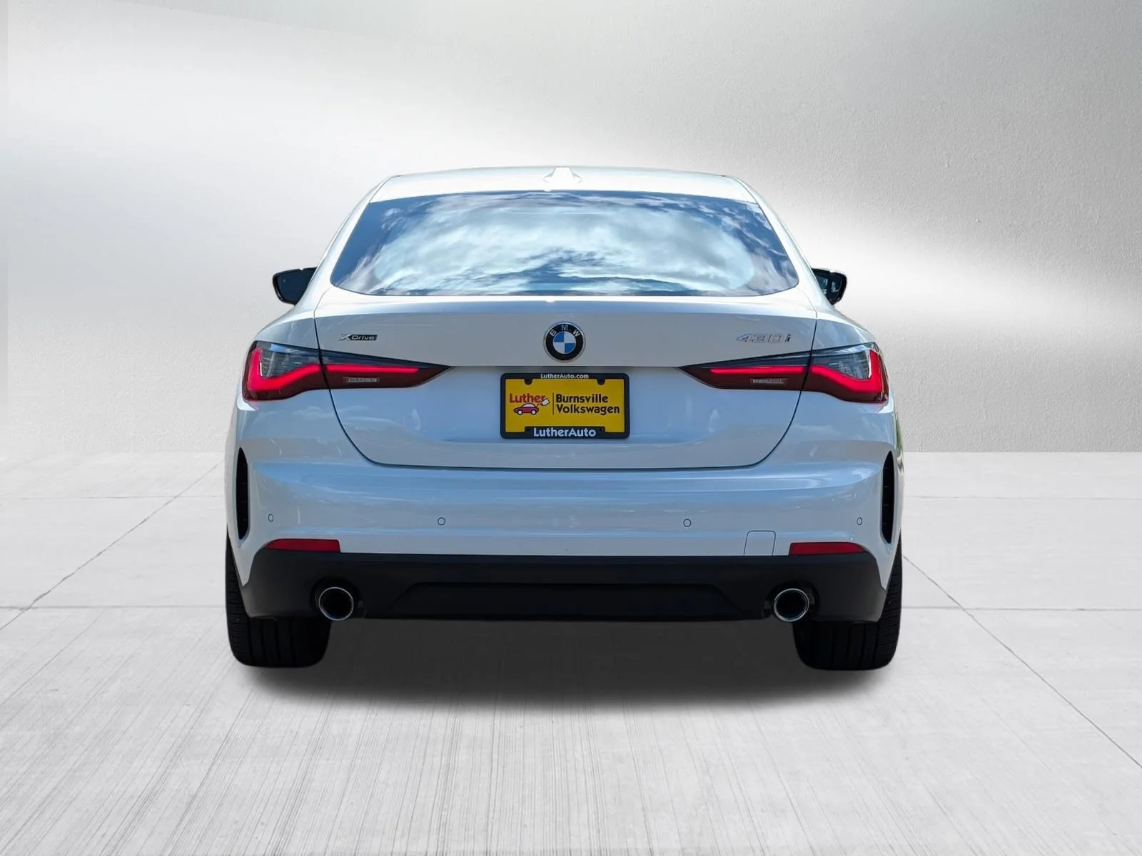 Used 2026 Mineral White Metallic BMW 430i xDrive image 6