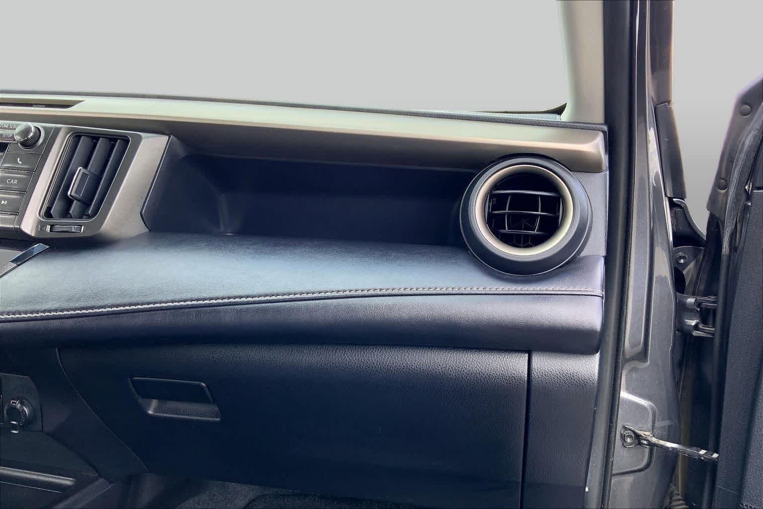 Used 2013 Magnetic Gray Metallic Toyota XLE image 11