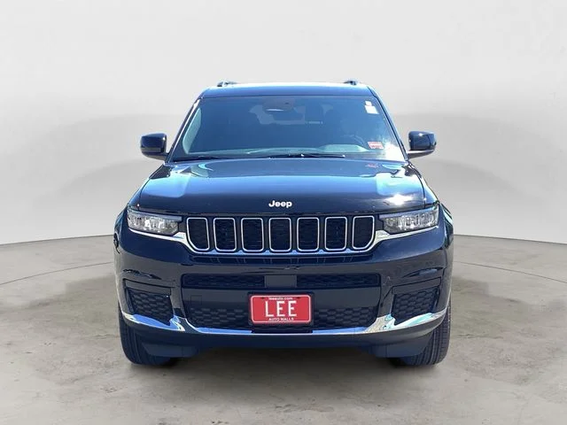 New 2026 Diamond Black Jeep LAREDO X 4X4 image 9