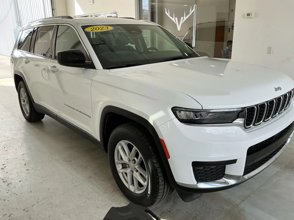 2023 Jeep Grand Cherokee L Laredo