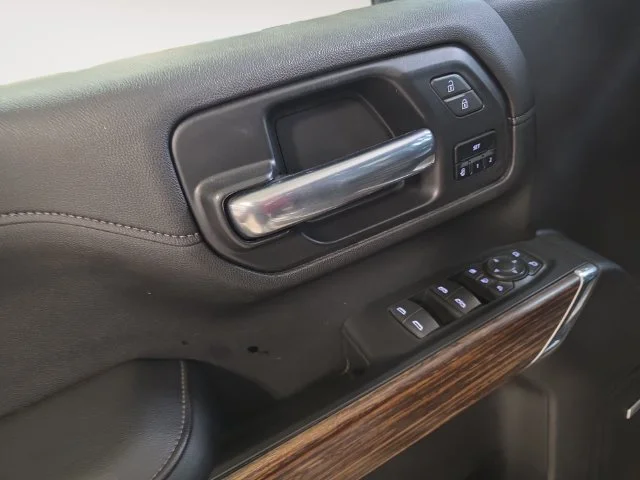 Used 2020 Black Chevrolet High Country image 10