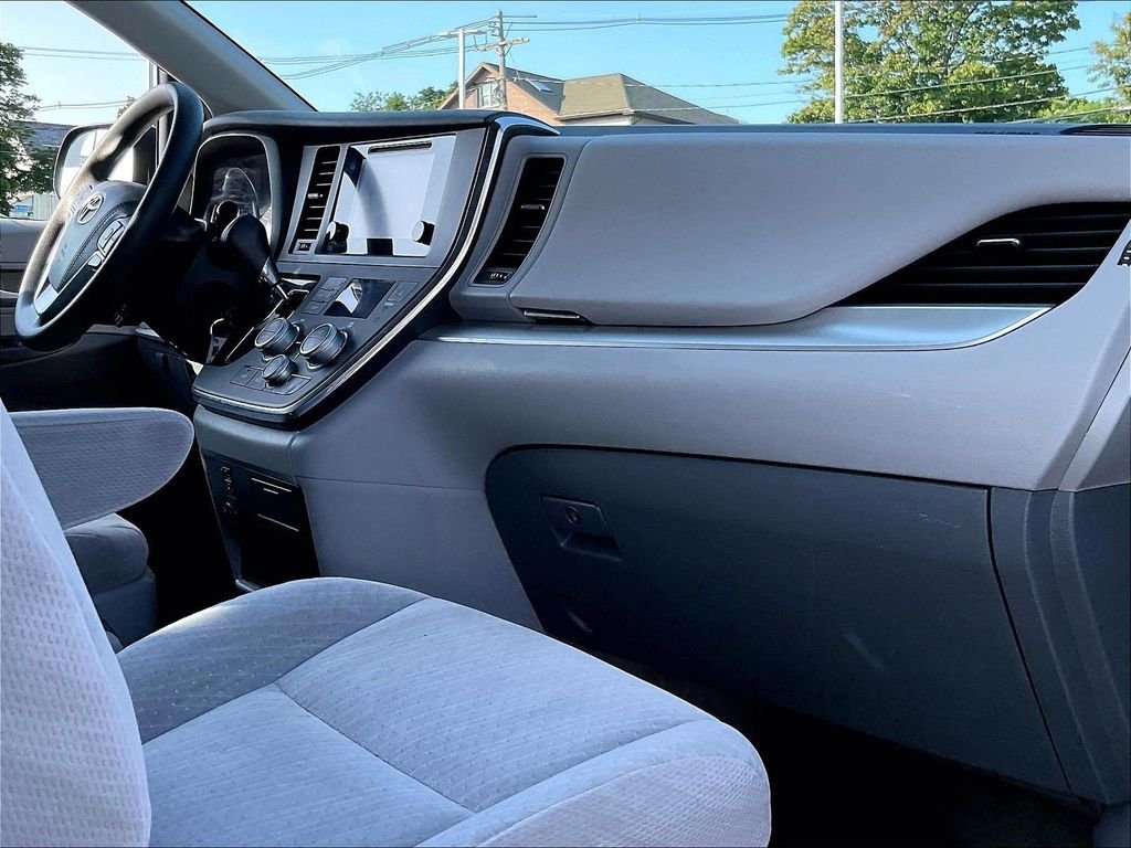 Used 2017 Gray Toyota LE image 14