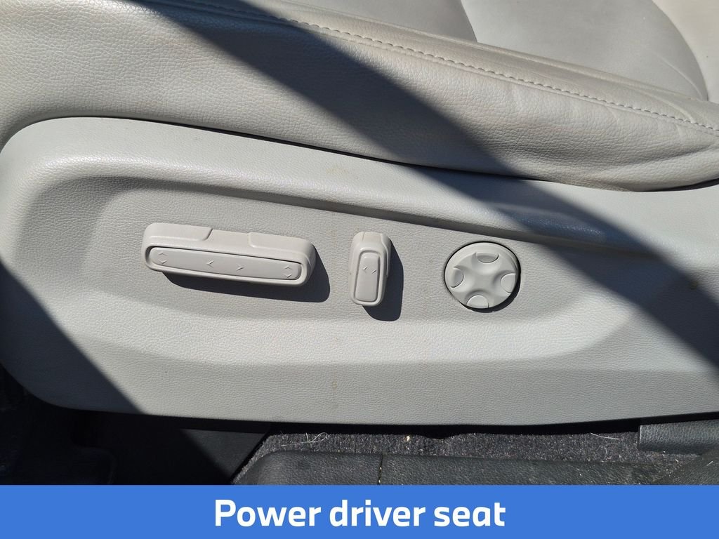 Used 2019  Honda EX-L image 17