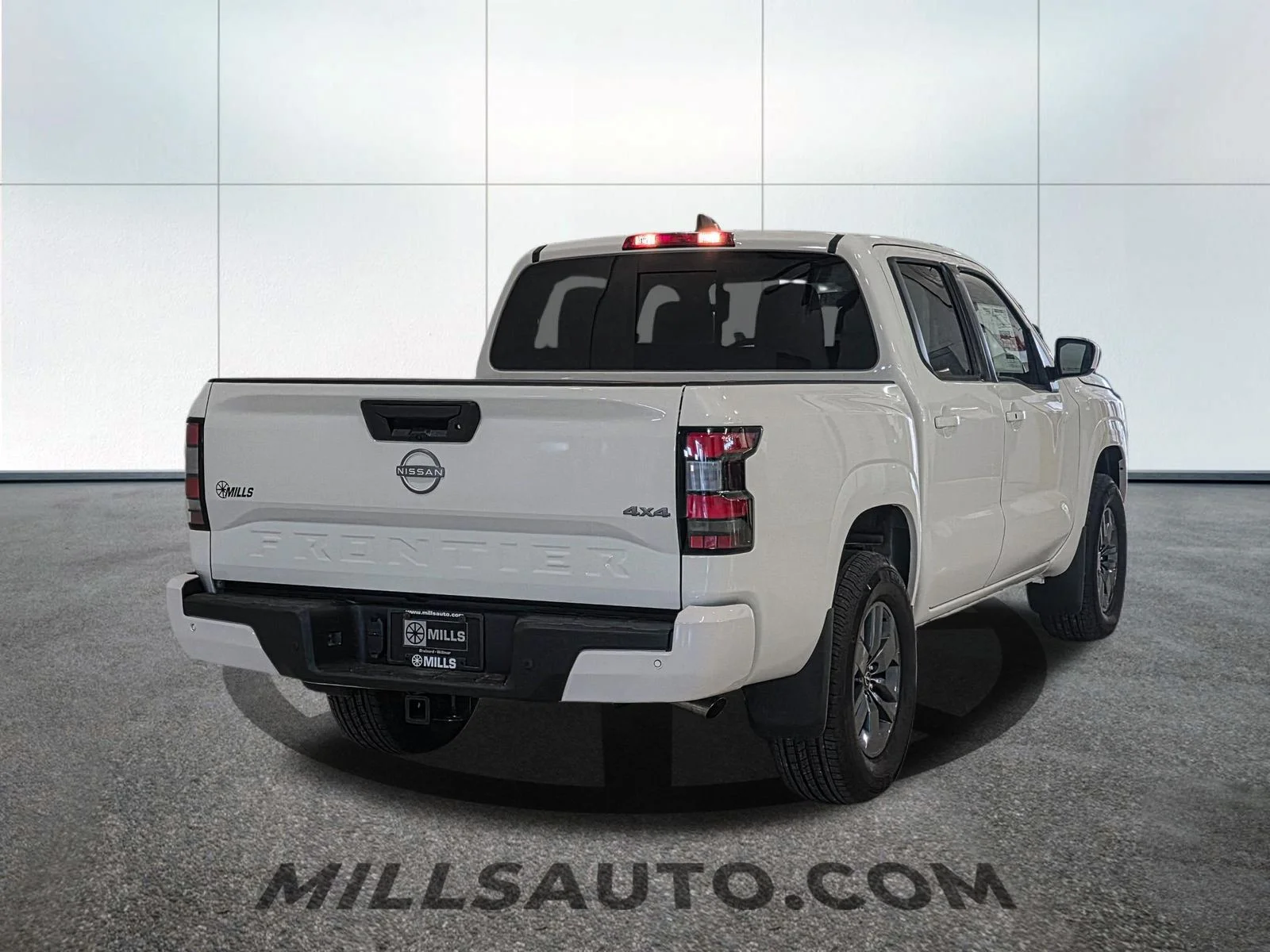 2026 Nissan Frontier SV - Photo 7