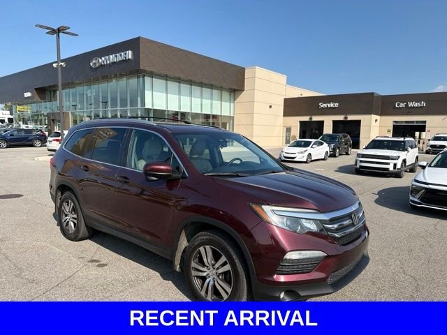 Used 2017 Red Honda EX-L image 31