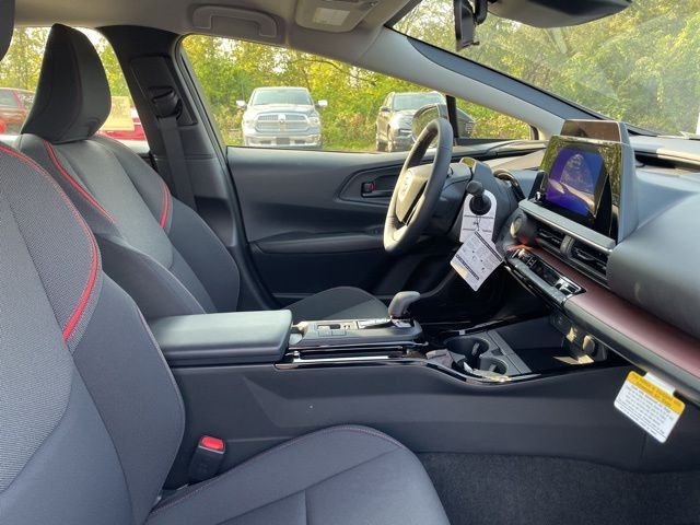 New 2026 Cutting Edge Toyota  SE image 22