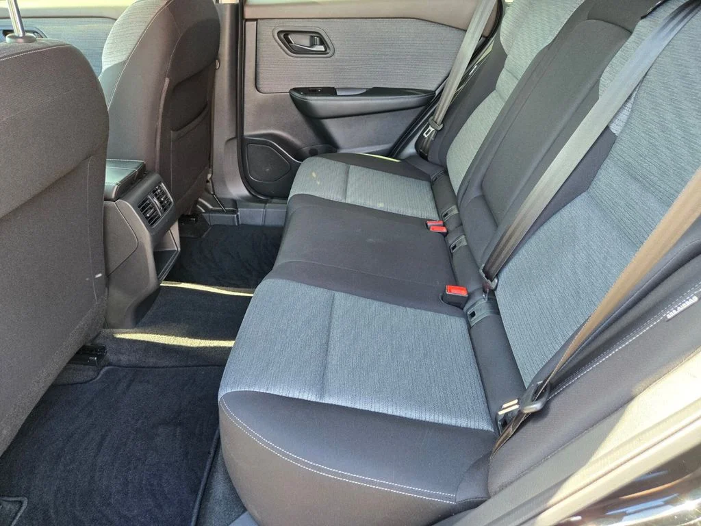 2022 Nissan Rogue S - Photo 11