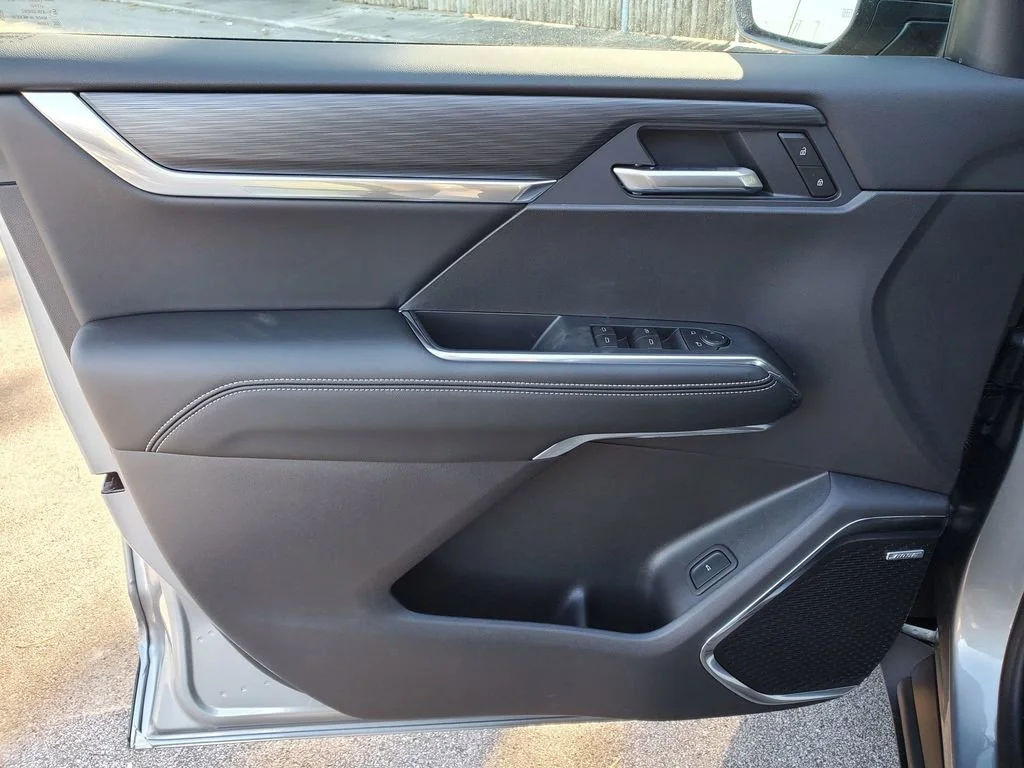 2026 GMC Acadia Elevation - Photo 8