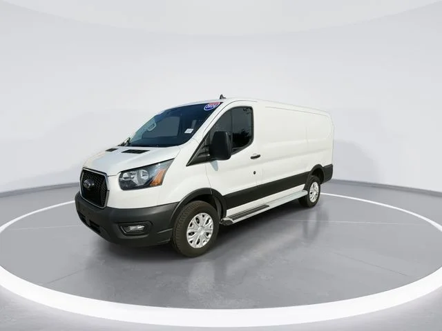 Used 2024 White Ford  image 3