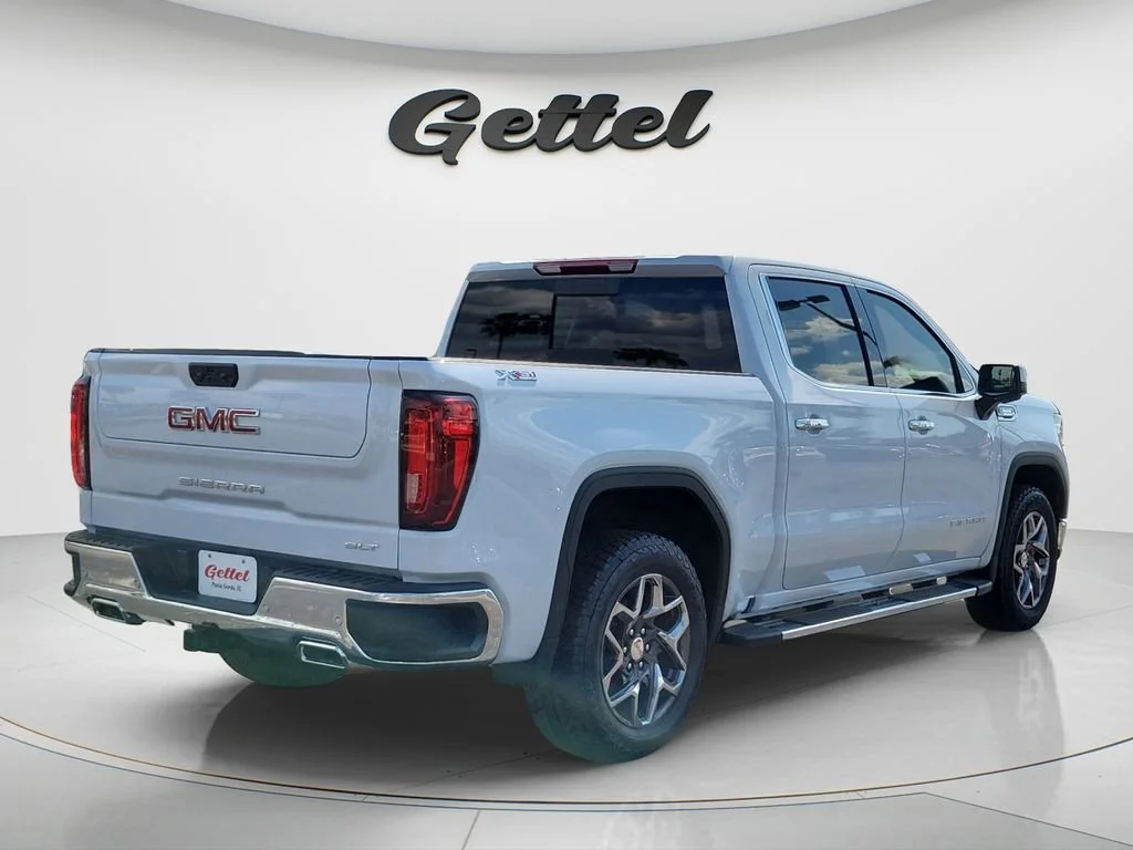 New 2026 Glacier White Tricoat GMC SLT image 4
