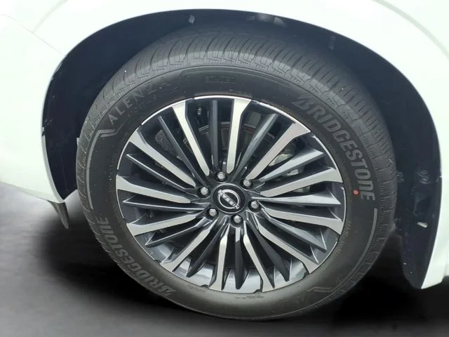 Certified Used 2026 White Nissan Platinum Reserve image 19