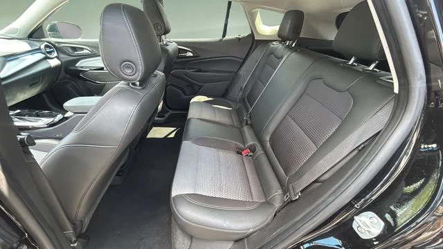 Used 2025 Black Chevrolet LT image 19
