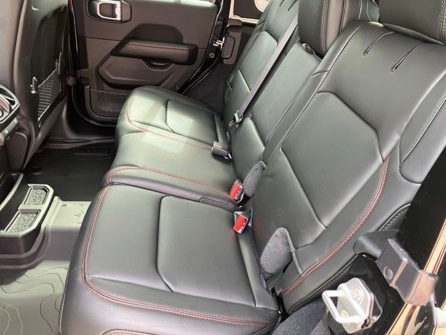 New 2026 Black Clear-Coat Exterior Paint Jeep Rubicon image 23
