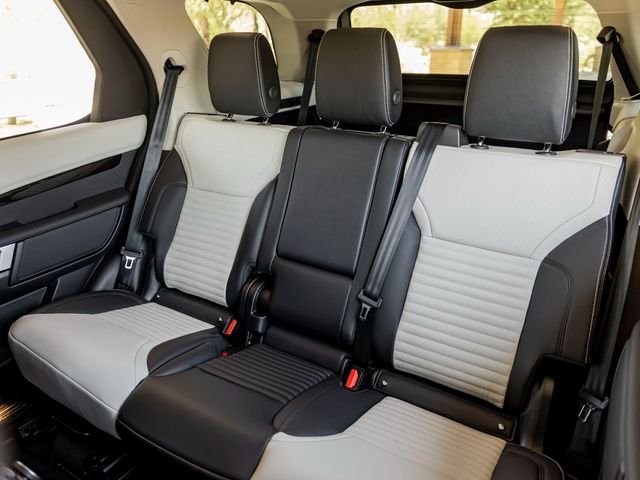 2025 Land Rover Discovery S - Photo 21