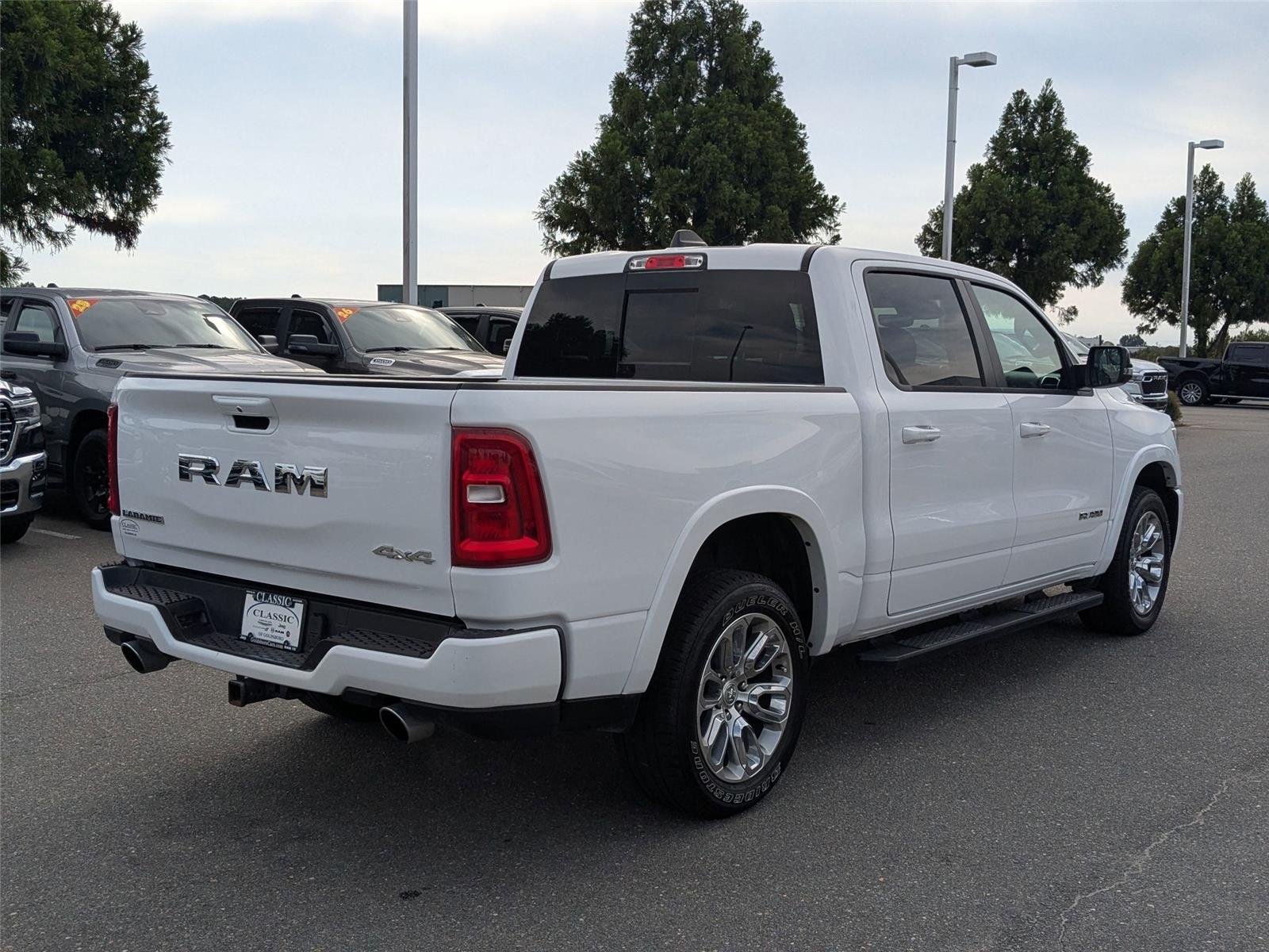 2025 Ram 1500 Laramie photo 3