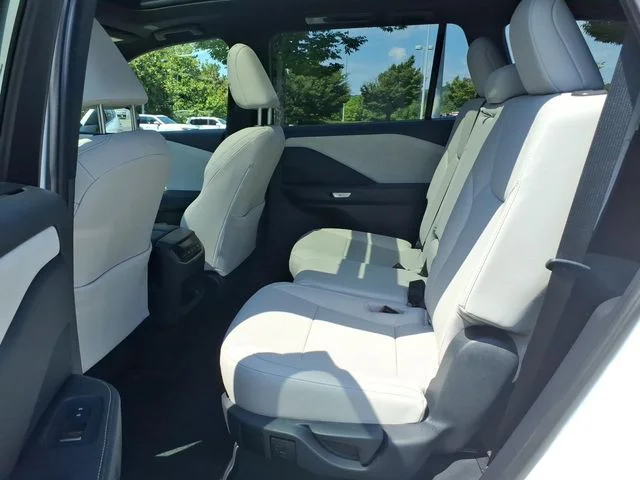 New 2026 Wind Chill Pearl Lexus PREMIUM AWD image 11