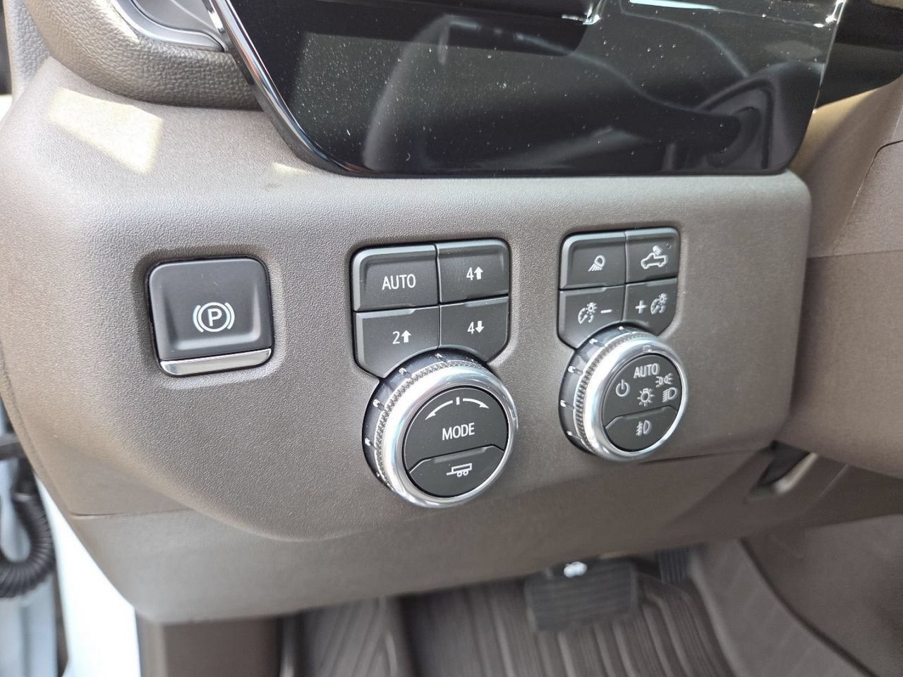 New 2026 Summit White GMC SLT image 6