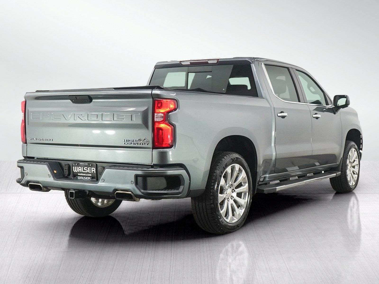 Used 2020 SATIN STEEL METALLIC Chevrolet High Country image 5