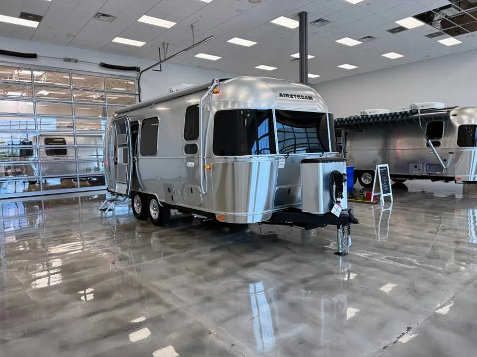 New 2026 SILVER AIRSTREAM  image 5
