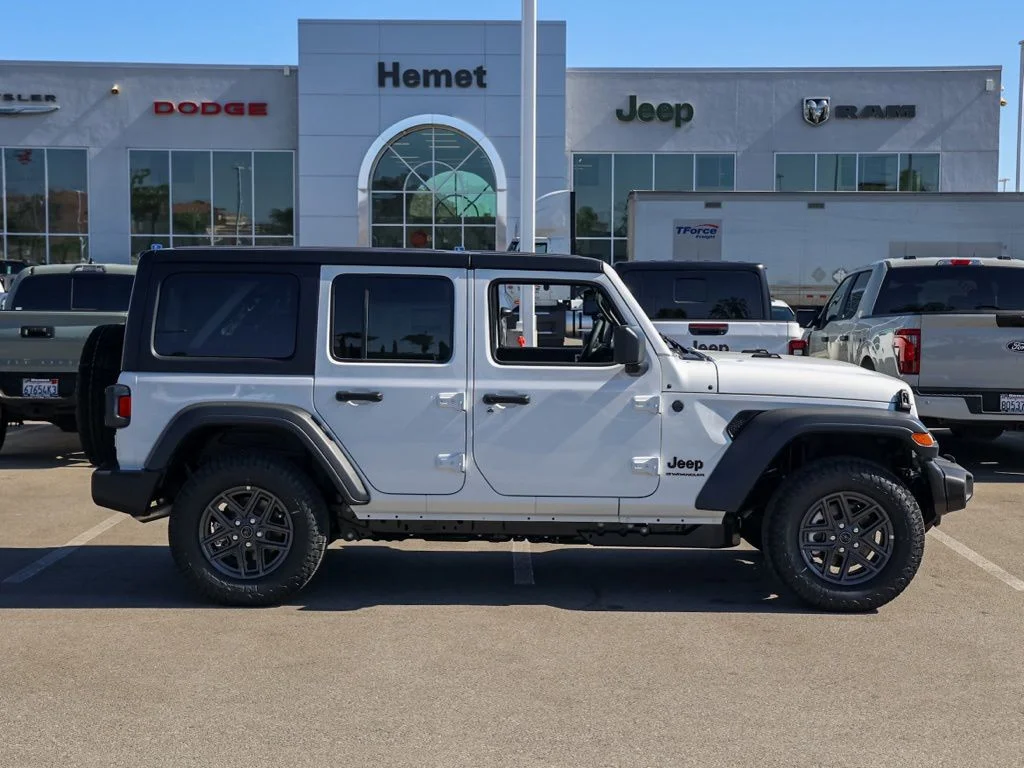 New 2026 Bright White Clear-Coat Exterior Paint Jeep Sport S image 2