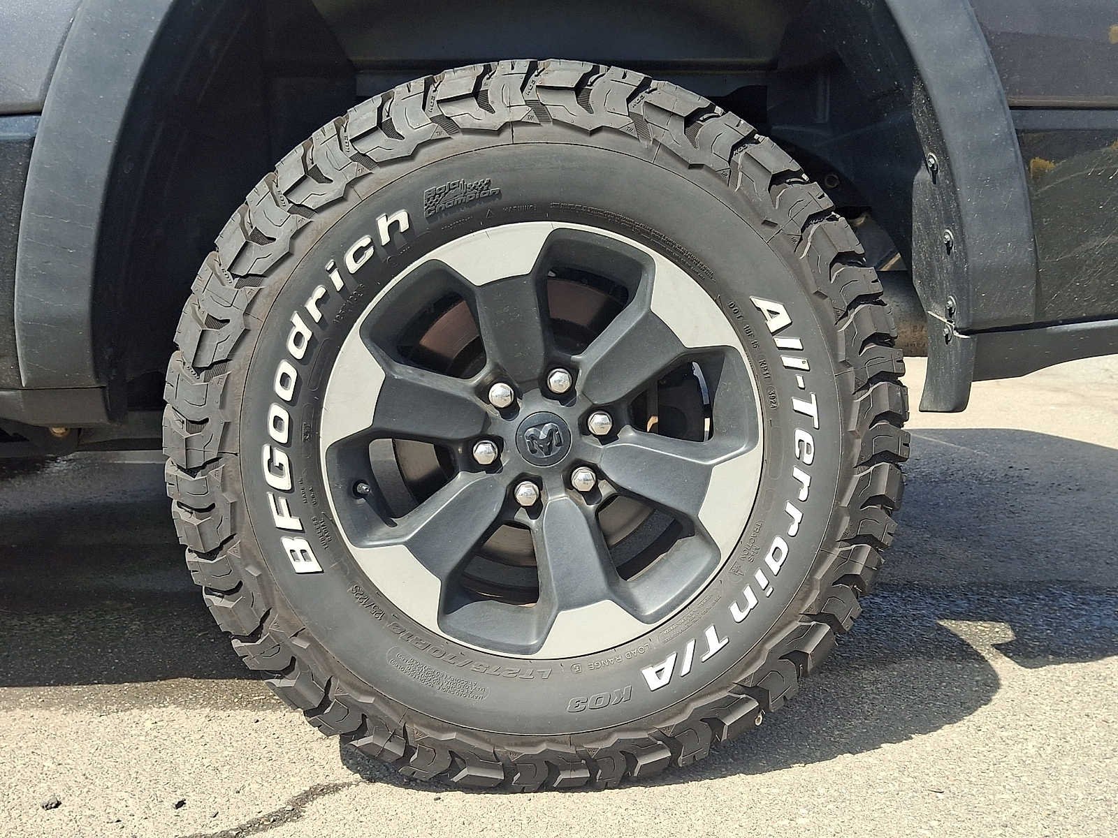 Used 2019 Granite Crystal Metallic Clearcoat Ram Rebel image 6