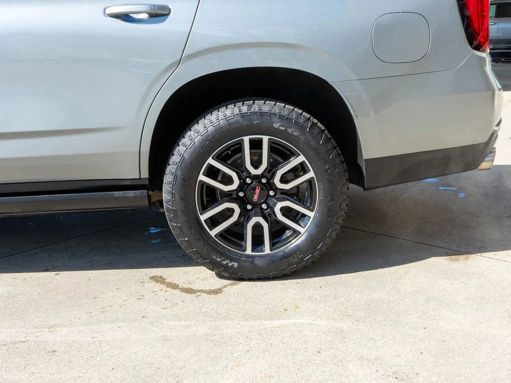Used 2024 Silver GMC AT4 image 34